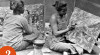 Foto dua orang perempuan sedang membatik di daerah Jawa Tengah sekitar tahun 1930. (Edisi Hari Batik, 2 Oktober)